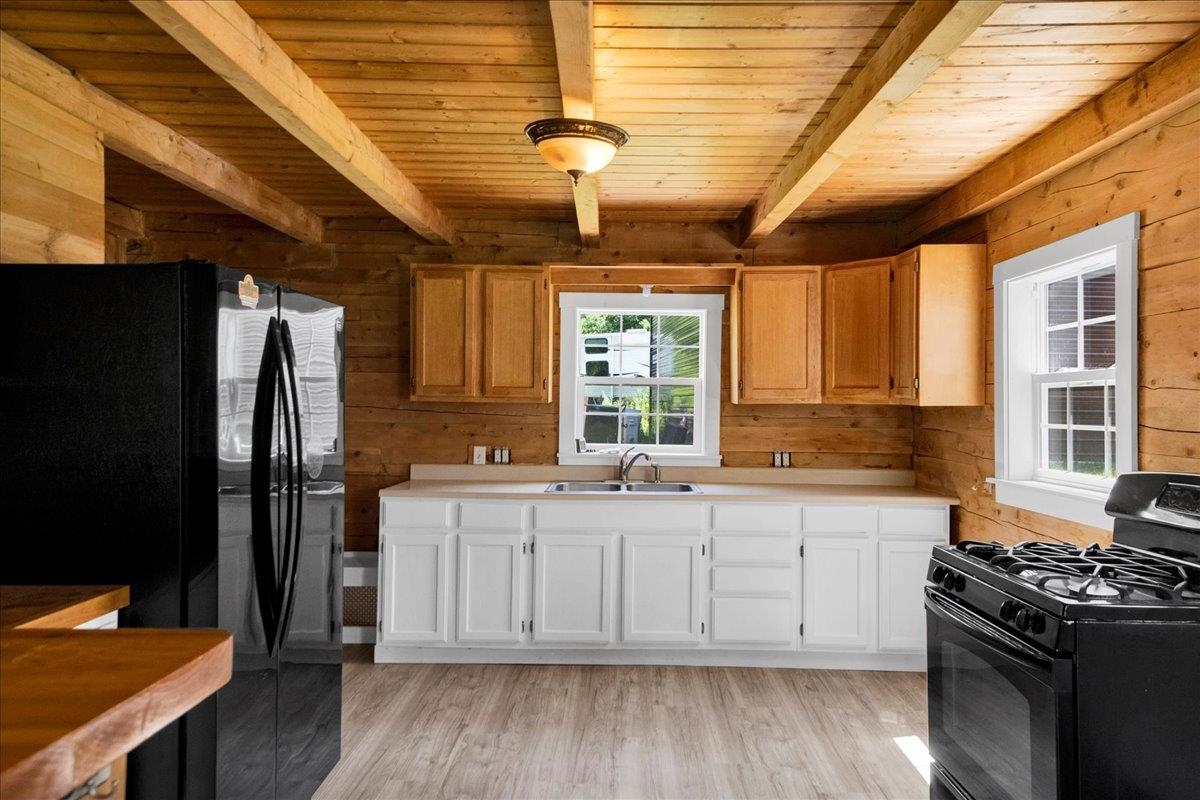 33 Foster Lane Barre, VT 05641 - Photo 6 of 52
