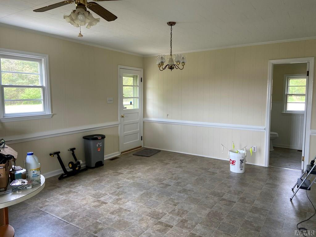 852 Pine Tops Road Murfreesboro, NC 27855 - Photo 14 of 30 Dining Area