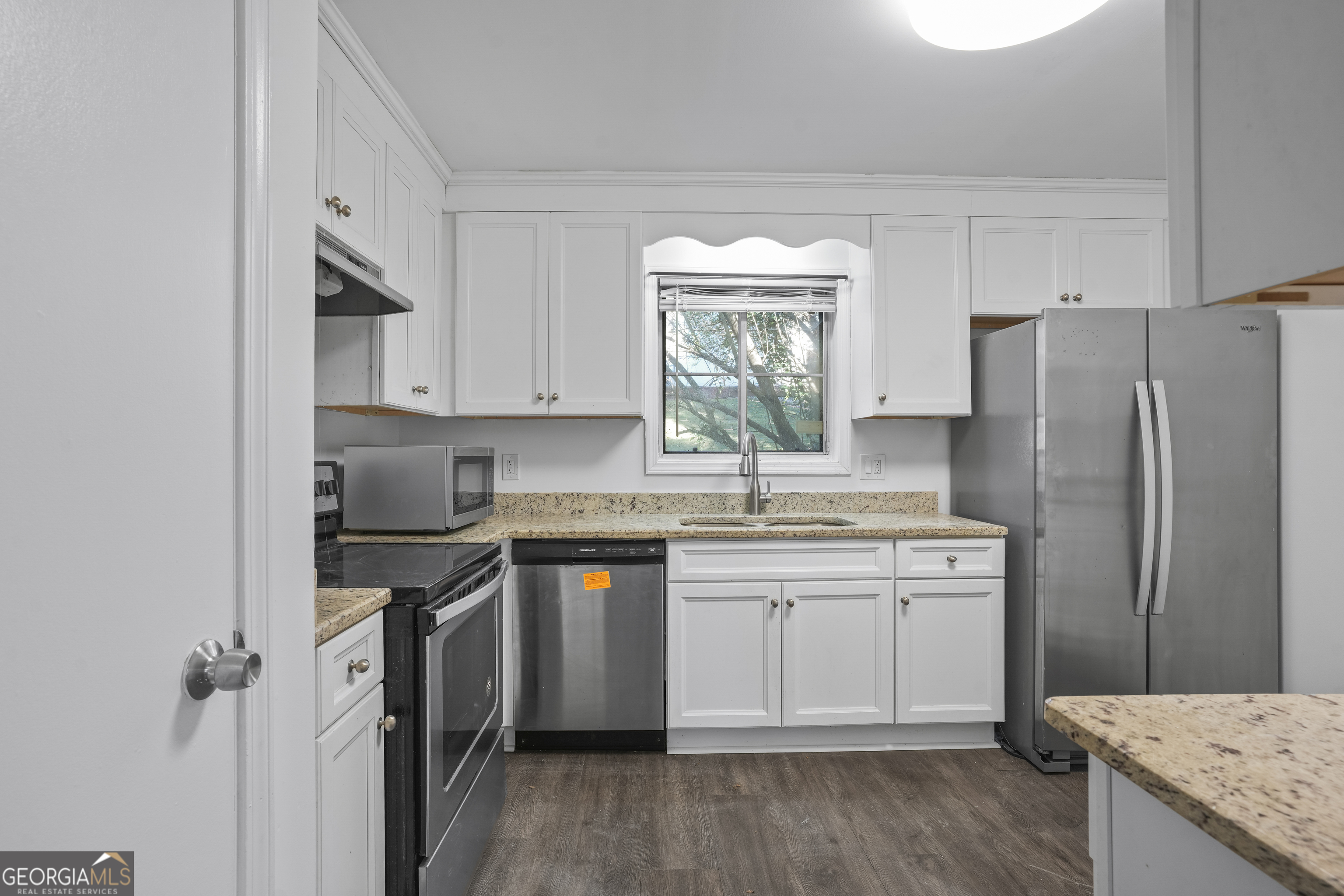 5809 Oakleaf Way Stone Mountain, GA 30087 - Photo 11 of 25