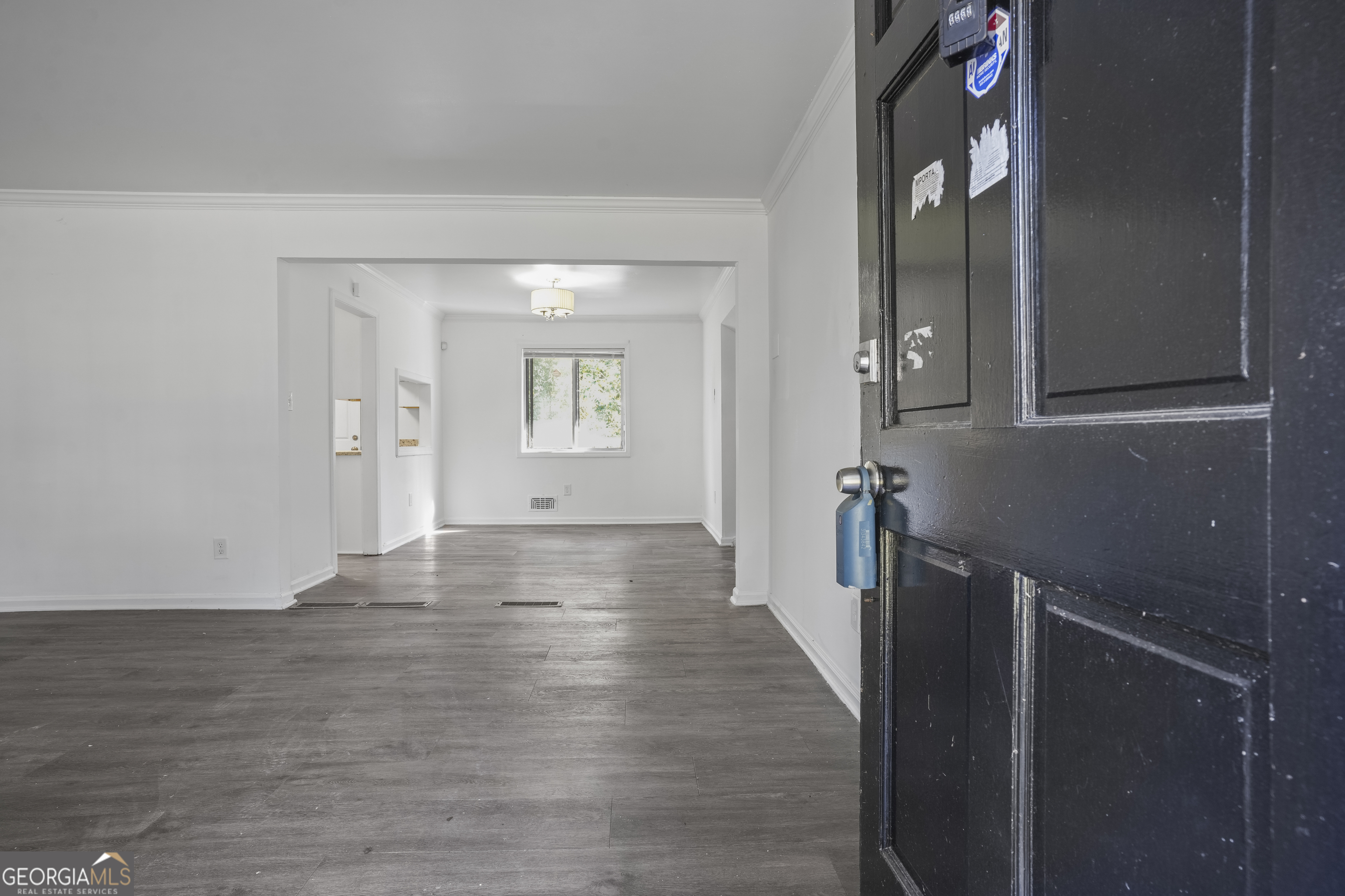 5809 Oakleaf Way Stone Mountain, GA 30087 - Photo 3 of 25