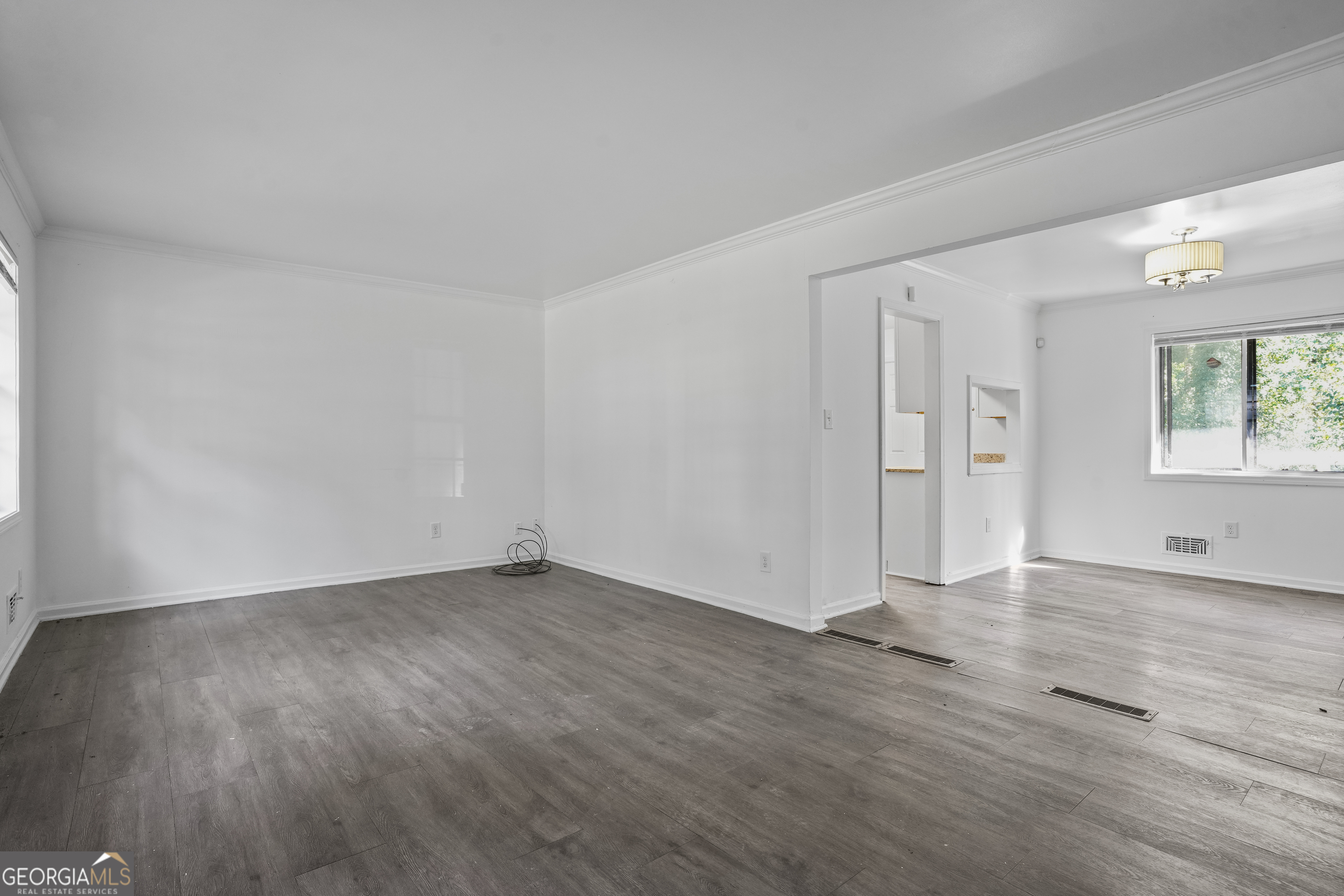 5809 Oakleaf Way Stone Mountain, GA 30087 - Photo 4 of 25