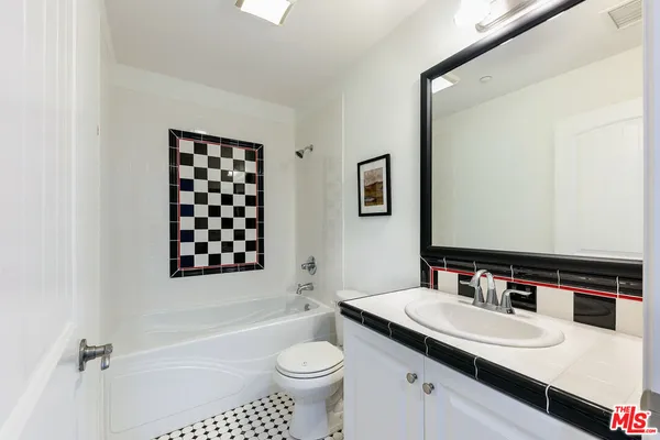 $849,000 | 1572 Silver Shadow Drive, Newbury Park, CA 91320