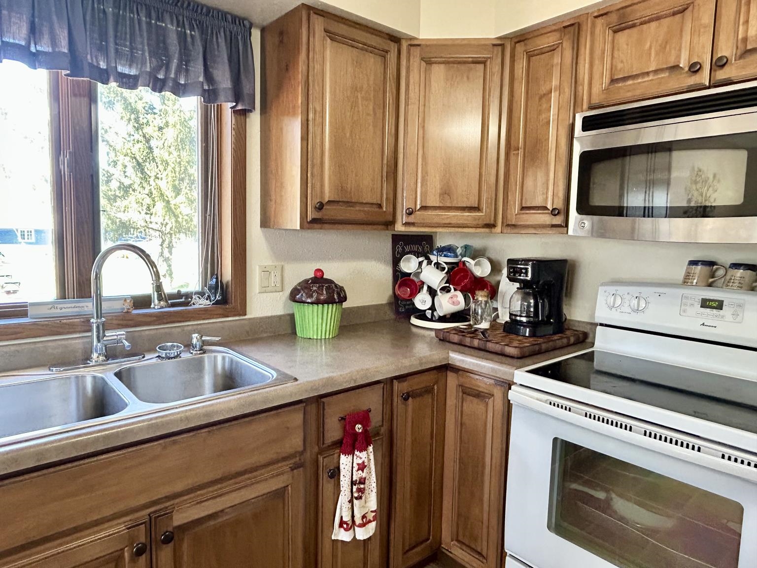 403 Bluebird Lane Loyal, WI 54446 - Photo 13 of 34
