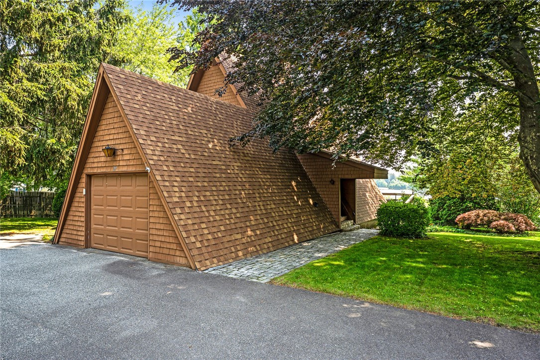 29 Munro Avenue Warren, RI 02885 - Photo 13 of 39