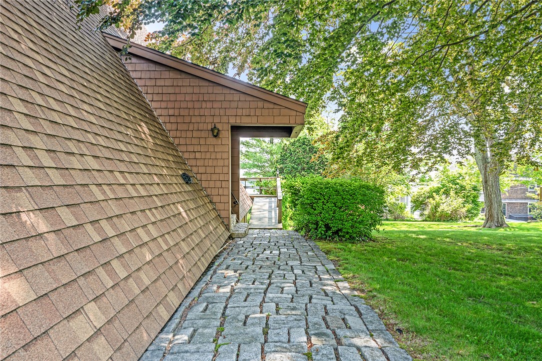 29 Munro Avenue Warren, RI 02885 - Photo 14 of 39