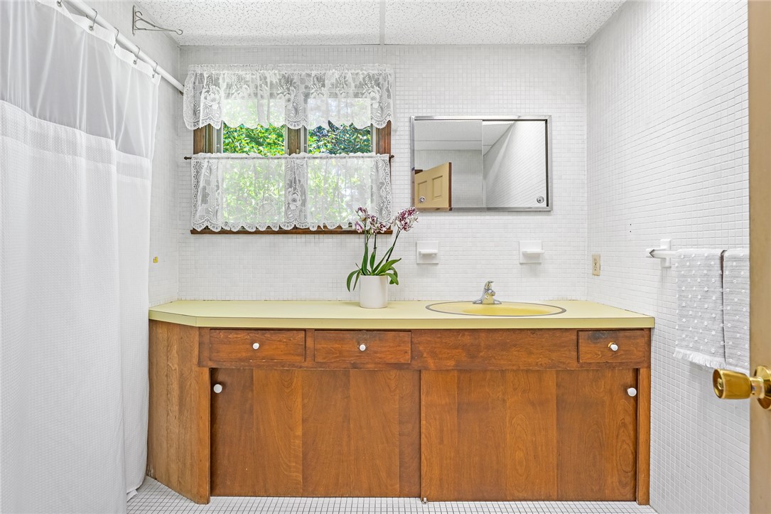 29 Munro Avenue Warren, RI 02885 - Photo 30 of 39