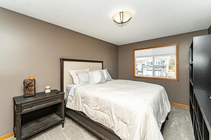 3864 Chesapeake Lane Northwest Rochester, MN 55901 - Photo 18 of 24