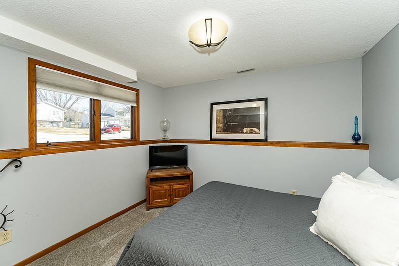 3864 Chesapeake Lane Northwest Rochester, MN 55901 - Photo 8 of 24