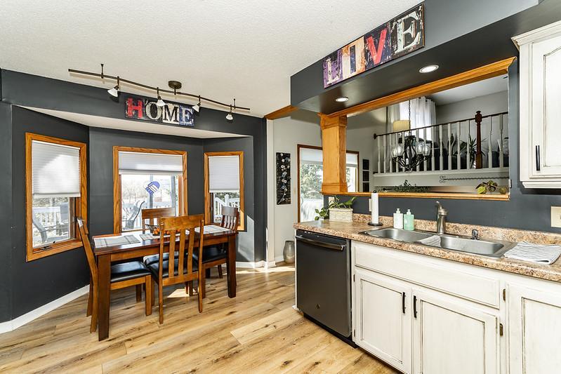 3864 Chesapeake Lane Northwest Rochester, MN 55901 - Photo 9 of 24