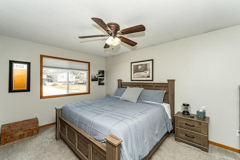 3864 Chesapeake Lane Northwest Rochester, MN 55901 - Photo 10 of 24