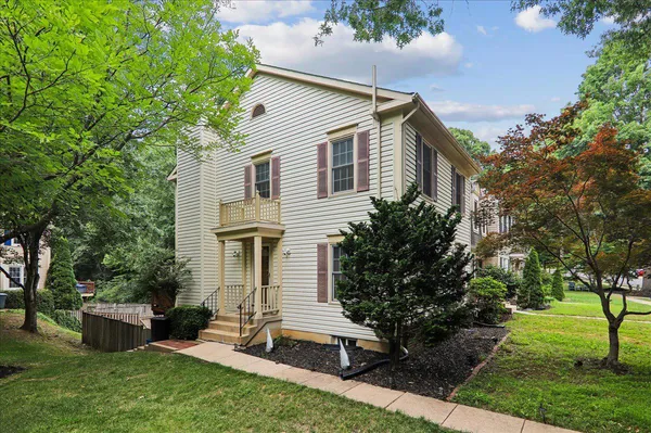 $625,000 | 7408 Spring Tree Drive, Springfield, VA 22153