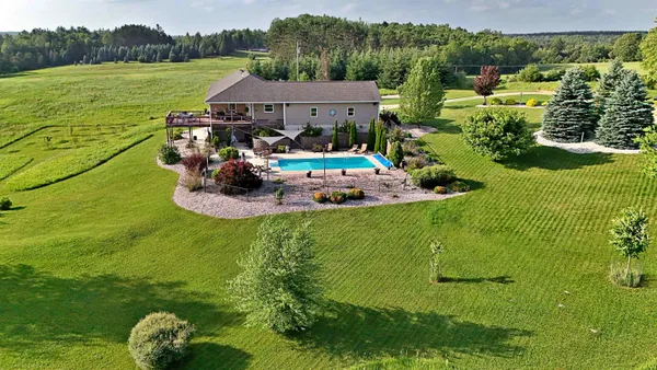 $625,000 | 18281 Tustin Road, Tustin, MI 49688