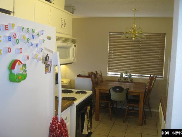 360 Wellington Way Reno, NV 89506 - Photo 4 of 7 Photo 4