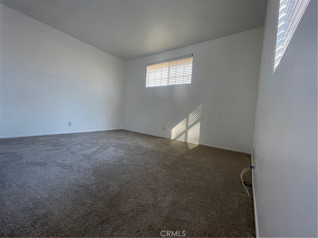 16 Wellesley Irvine, CA 92612 - Photo 17 of 25 an empty room with windows