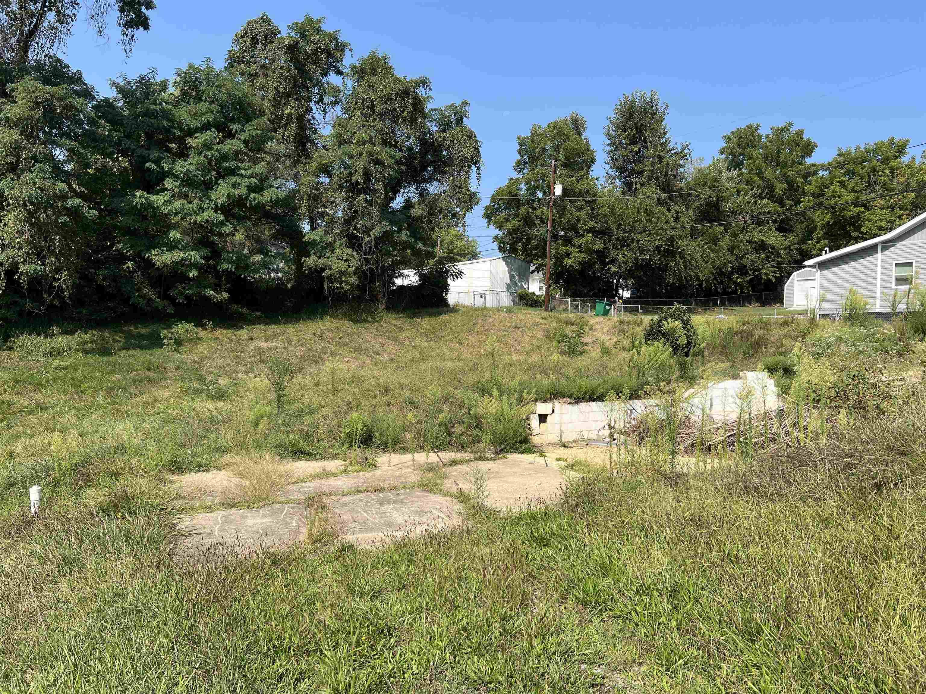 331 Bellefonte Road Ashland, KY 41102 - Photo 4 of 6 Gallery Image 4