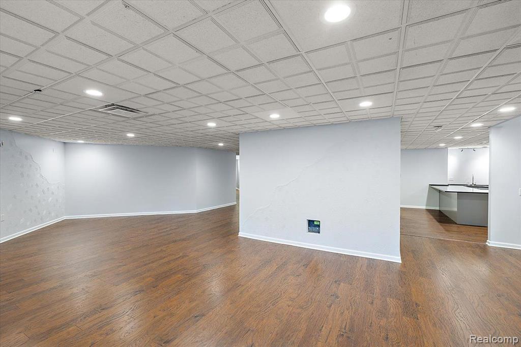 30545 Inkster Road Farmington, MI 48334 - Photo 60 of 87