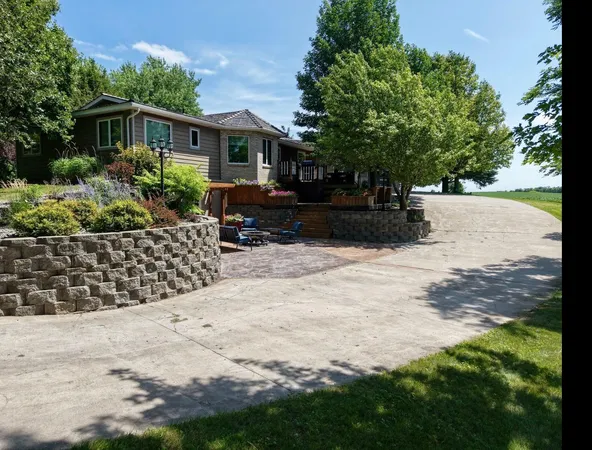 $470,000 | 27412 County Road 6, Westbrook, MN 56183