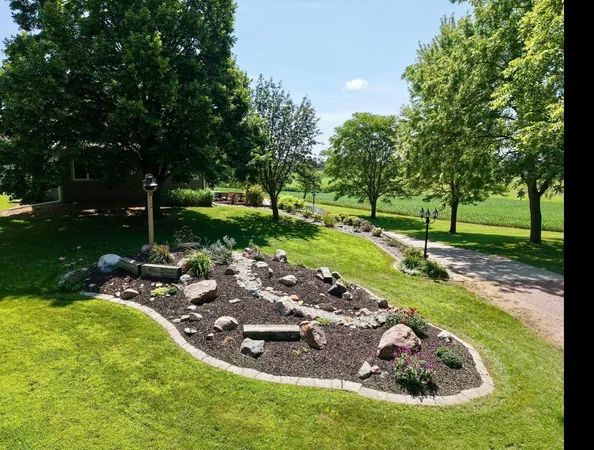 $470,000 | 27412 County Road 6, Westbrook, MN 56183