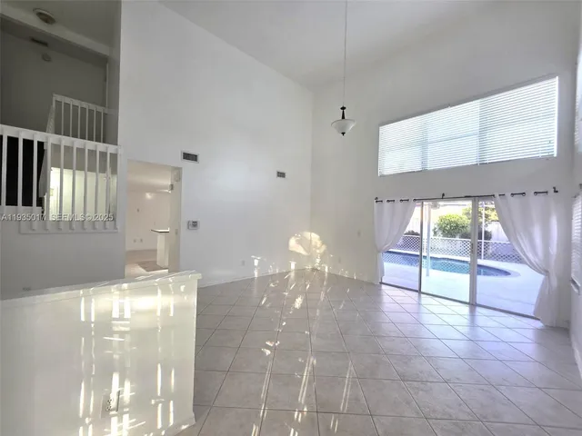 a view of a livingroom with furniture