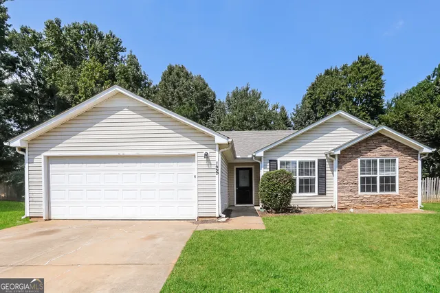 $1,805 | 125 Waters Edge Drive, Locust Grove, GA 30248