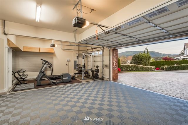 $1,055,000 | 7406 Pinnacle Place Southeast, Snoqualmie, WA 98065