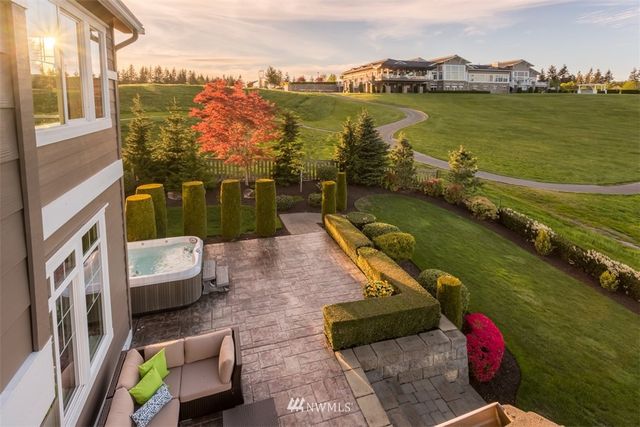 $1,055,000 | 7406 Pinnacle Place Southeast, Snoqualmie, WA 98065