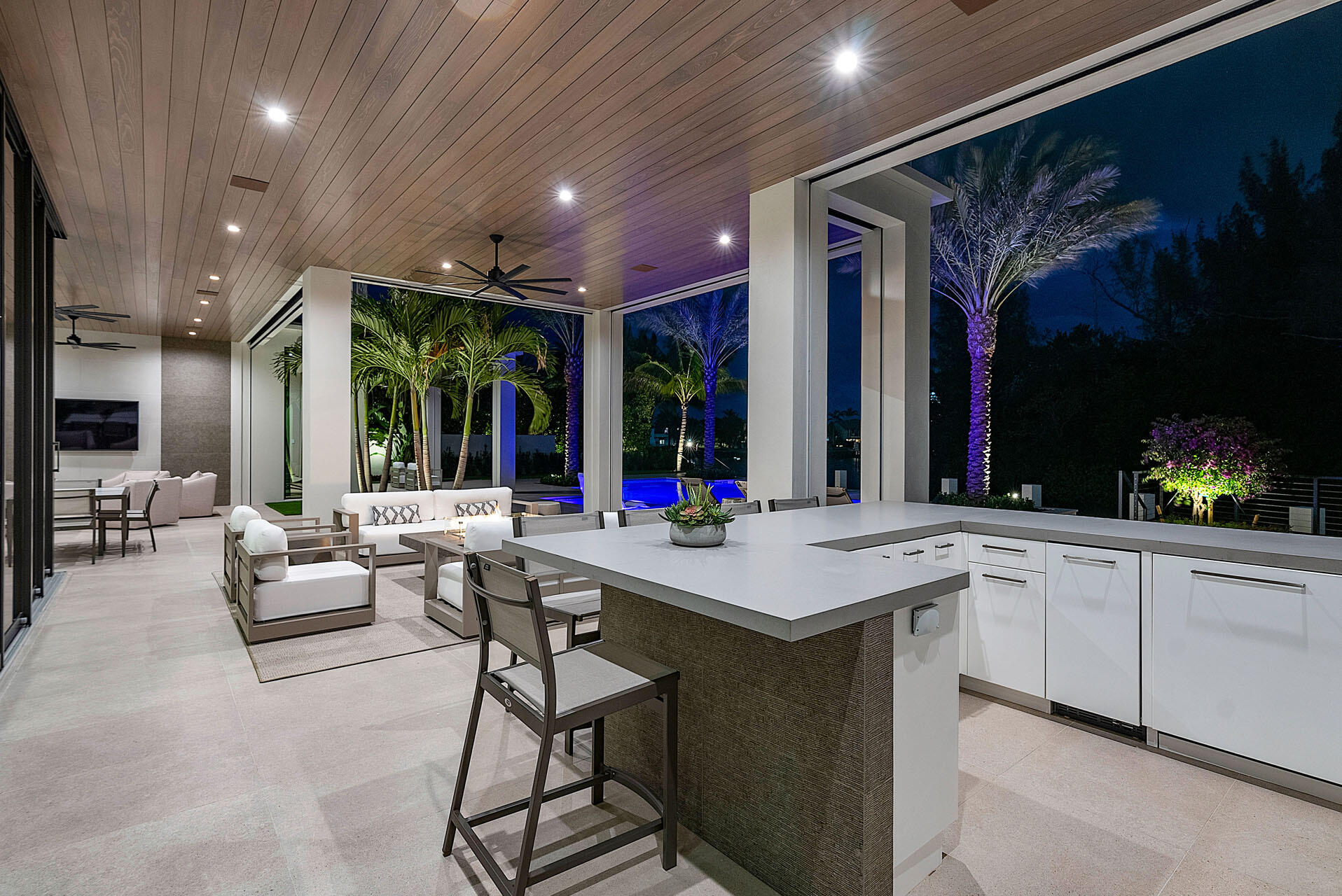 360 East Alexander Palm Road Boca Raton, FL 33432 - Photo 5 of 8 360_E_Alexander_Palm_Road_Dusk_08