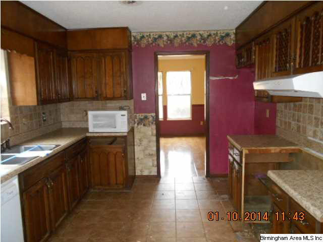 144 Space Road Bessemer, AL 35023 - Photo 3 of 9