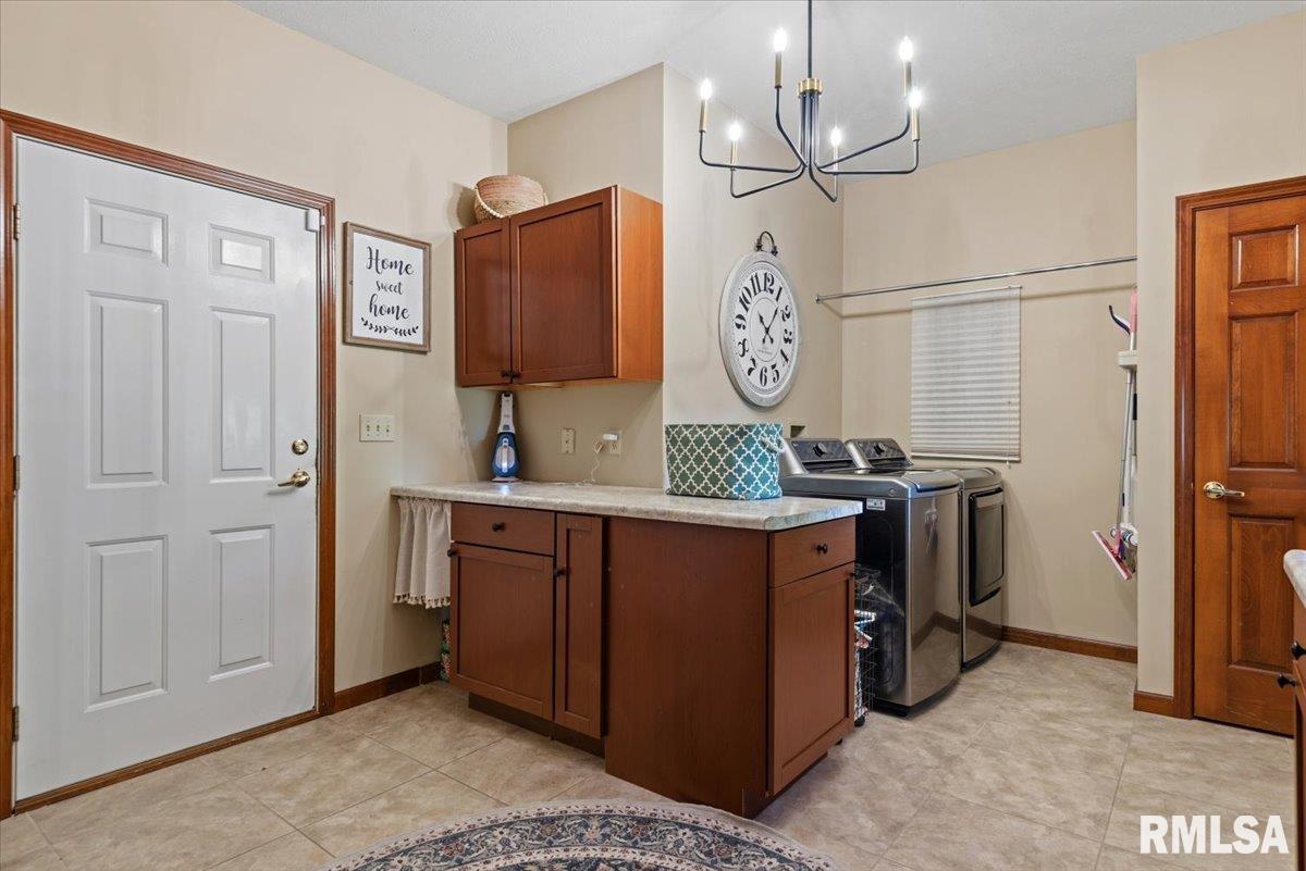 333 West Glenarm Road Glenarm, IL 62536 - Photo 24 of 68