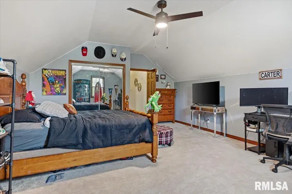 $535,000 | 333 West Glenarm Road, Glenarm, IL 62536