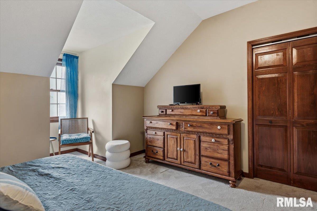 333 West Glenarm Road Glenarm, IL 62536 - Photo 41 of 68