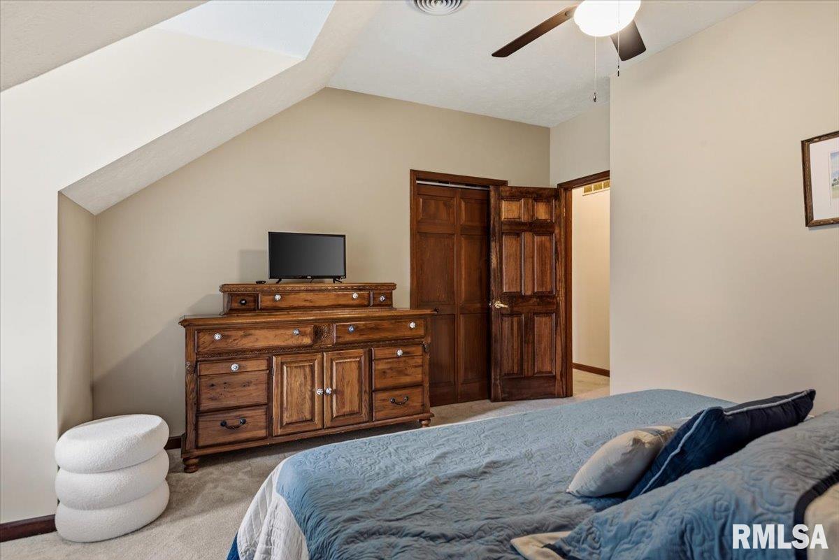 333 West Glenarm Road Glenarm, IL 62536 - Photo 42 of 68