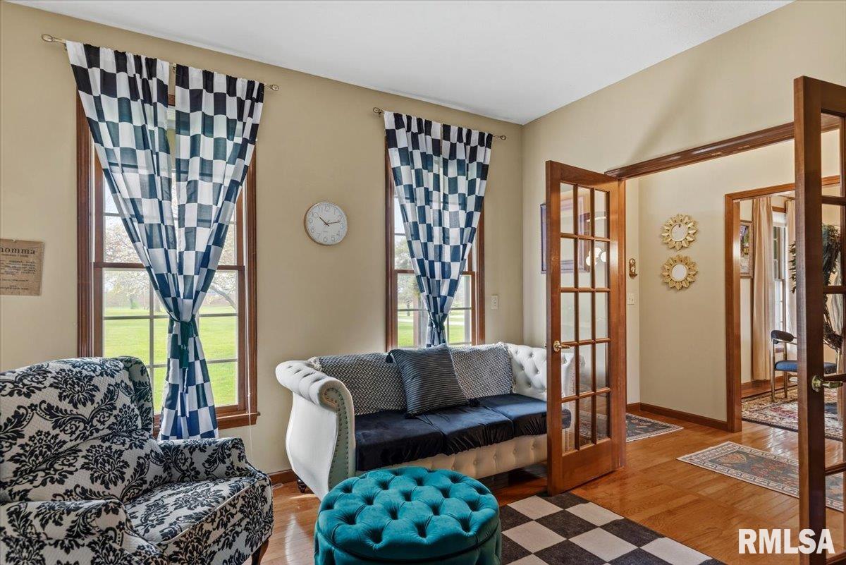 333 West Glenarm Road Glenarm, IL 62536 - Photo 8 of 68