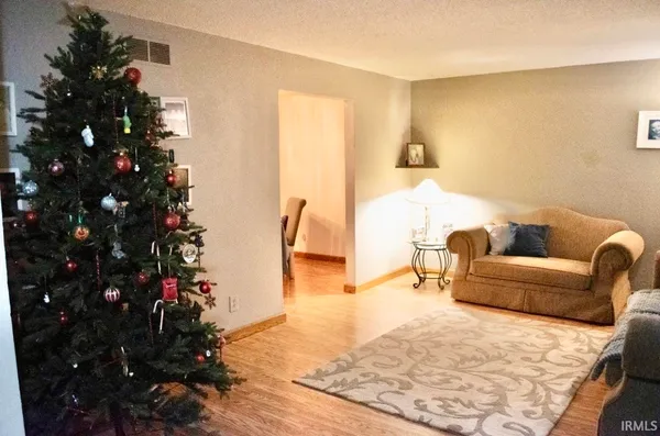 $349,900 | 705 Venetian Way, Kokomo, IN 46901