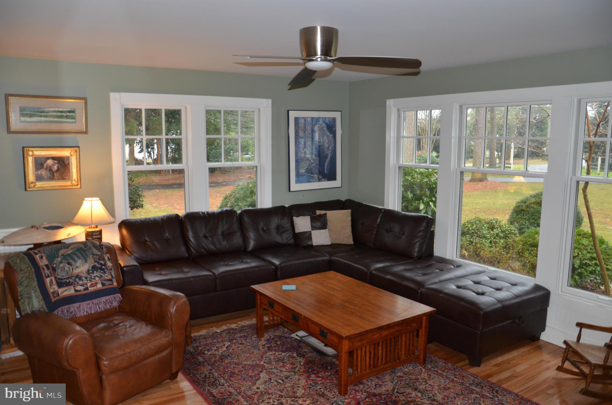 9795 Mill Point Road Easton, MD 21601 - Photo 5 of 30 Family Room