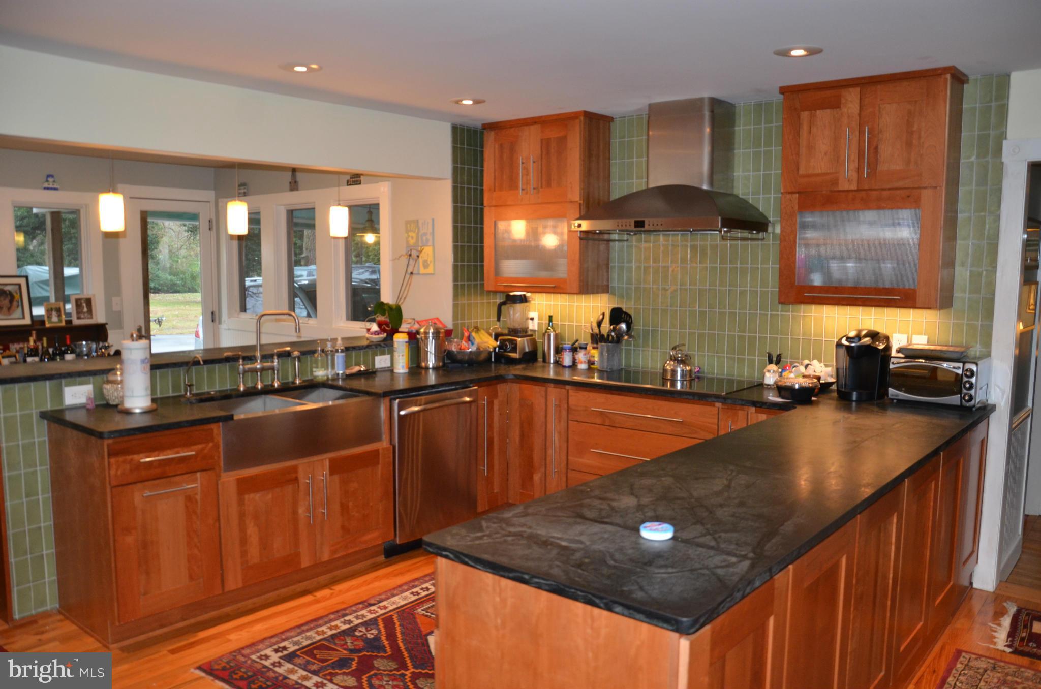 9795 Mill Point Road Easton, MD 21601 - Photo 6 of 30 Kitchen