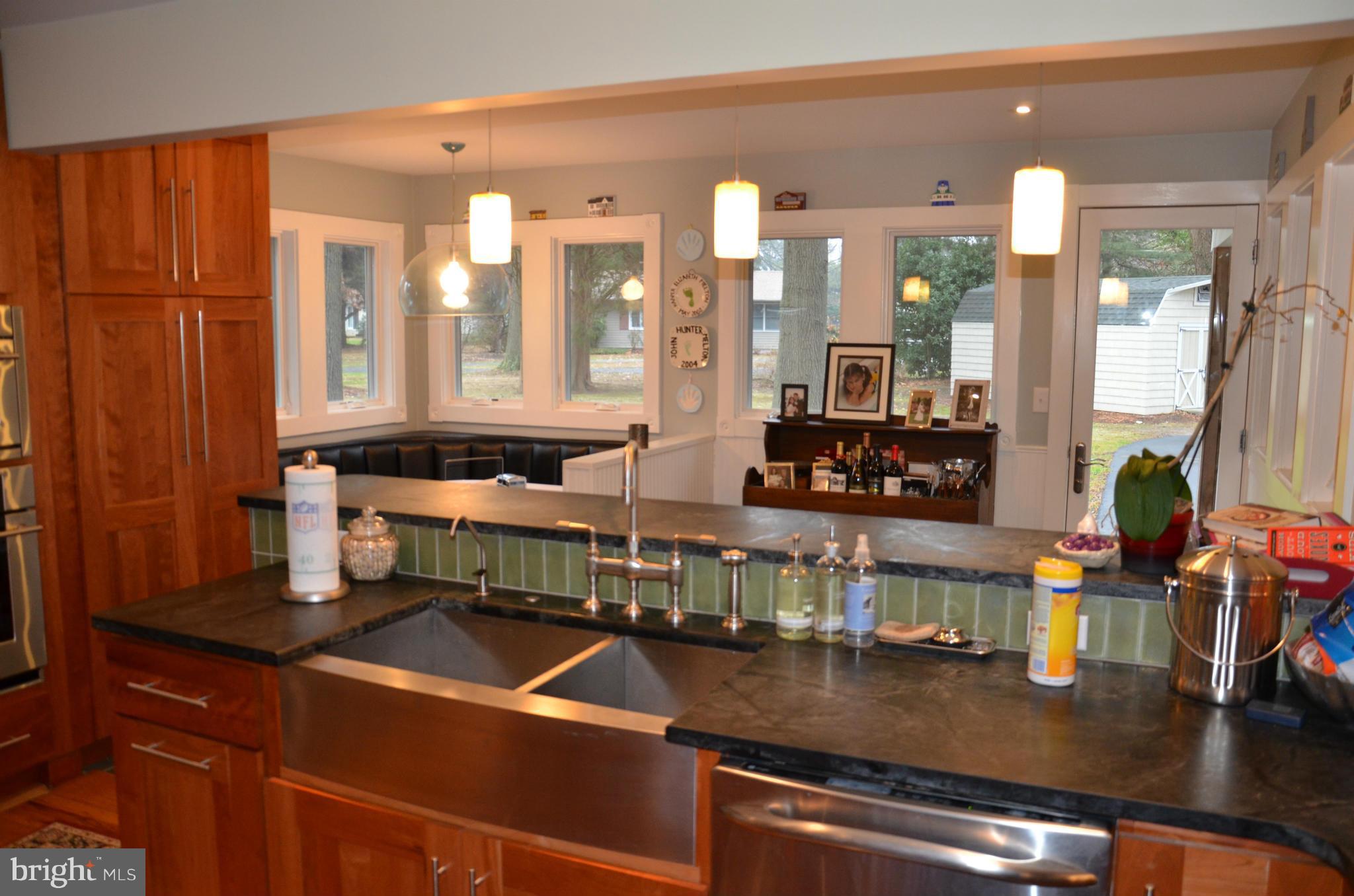 9795 Mill Point Road Easton, MD 21601 - Photo 8 of 30 Kitchen