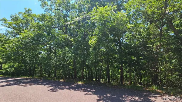 $1,000 | 731 Hearthstone Drive, Lake Sherwood, MO 63357