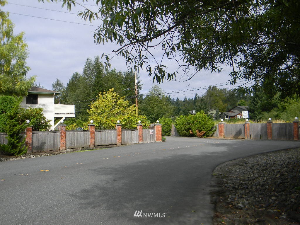 1704 201st Place Southeast, Unit 5B Bothell, WA 98012 - Photo 3 of 15 Gallery Image 3