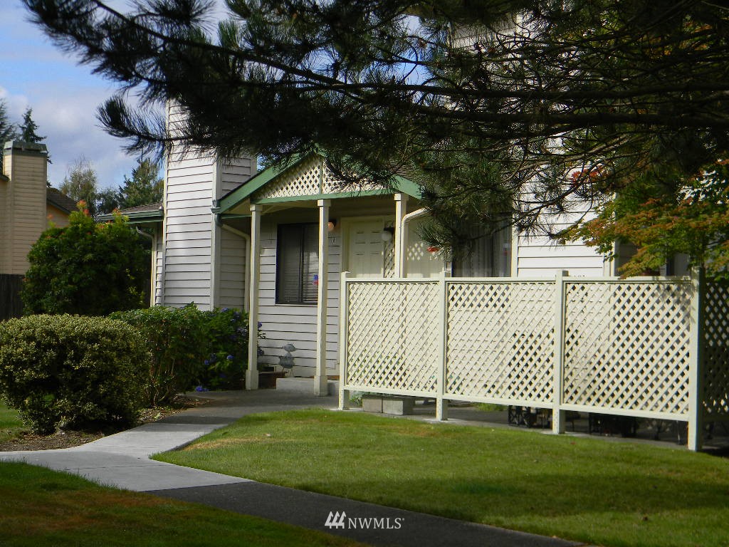 1704 201st Place Southeast, Unit 5B Bothell, WA 98012 - Photo 4 of 15 Gallery Image 4