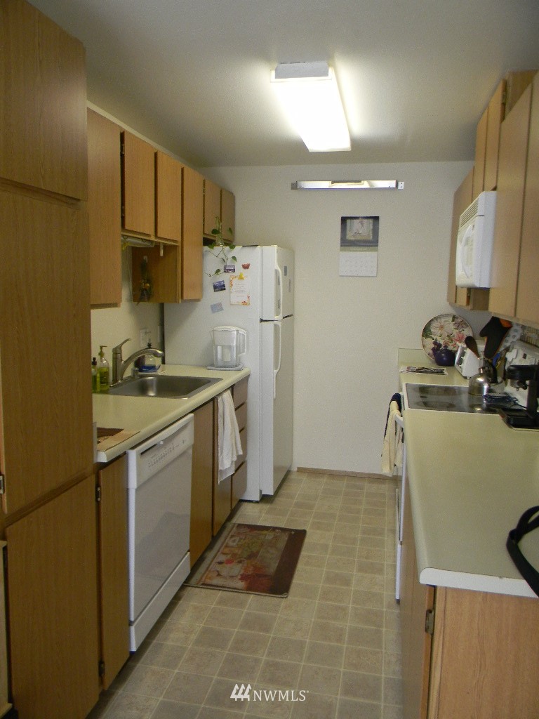 1704 201st Place Southeast, Unit 5B Bothell, WA 98012 - Photo 7 of 15 Gallery Image 7