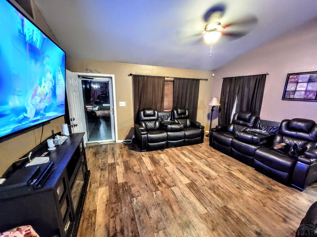 4645 Ridge Drive Pueblo, CO 81008 - Photo 2 of 44
