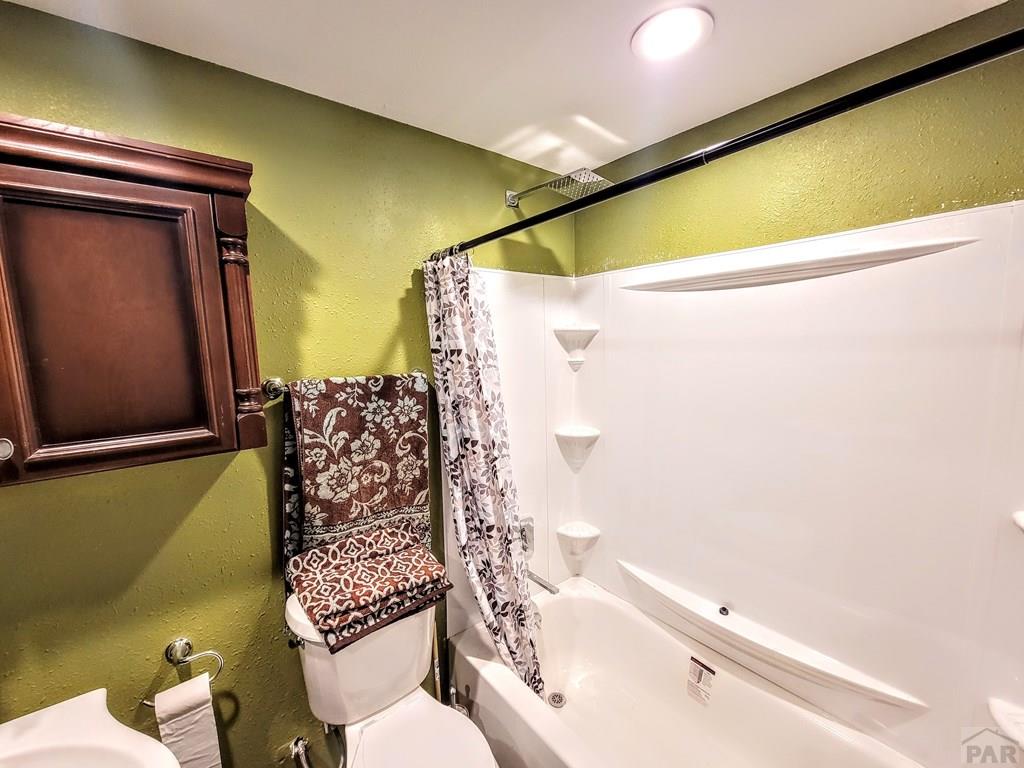 4645 Ridge Drive Pueblo, CO 81008 - Photo 34 of 44