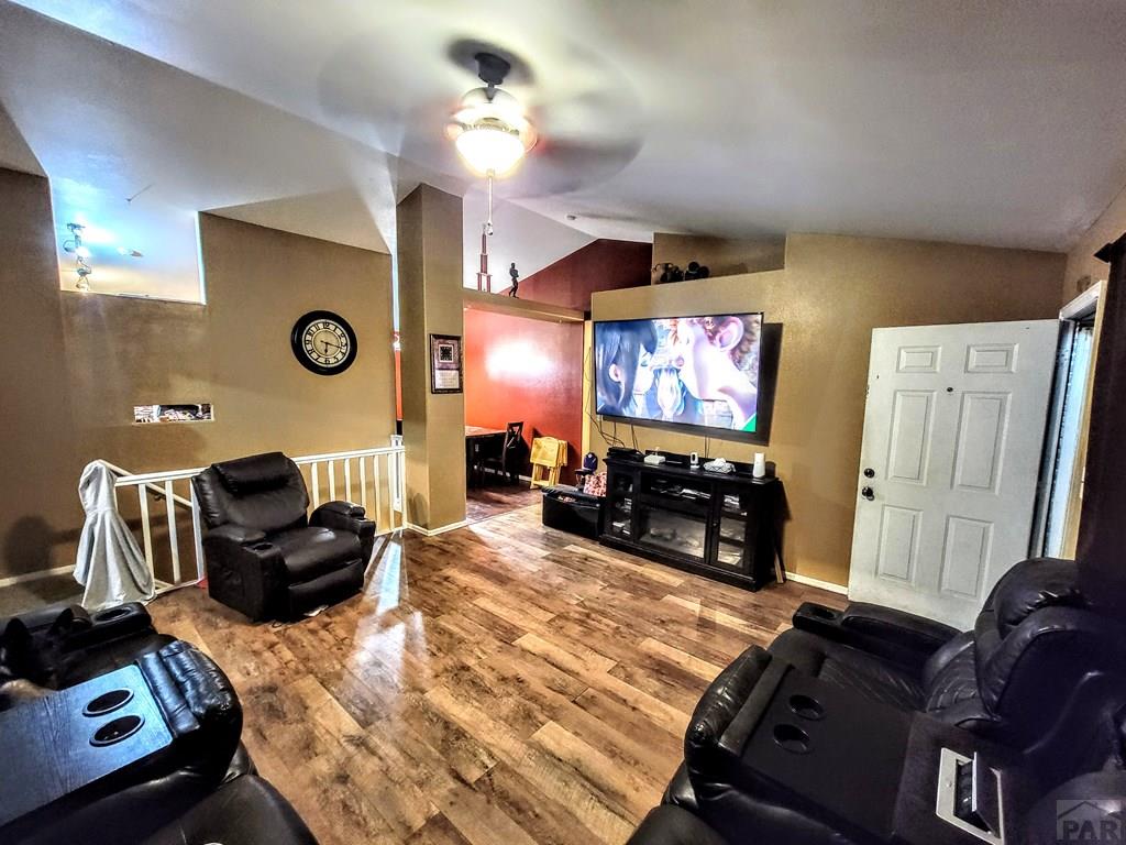 4645 Ridge Drive Pueblo, CO 81008 - Photo 4 of 44