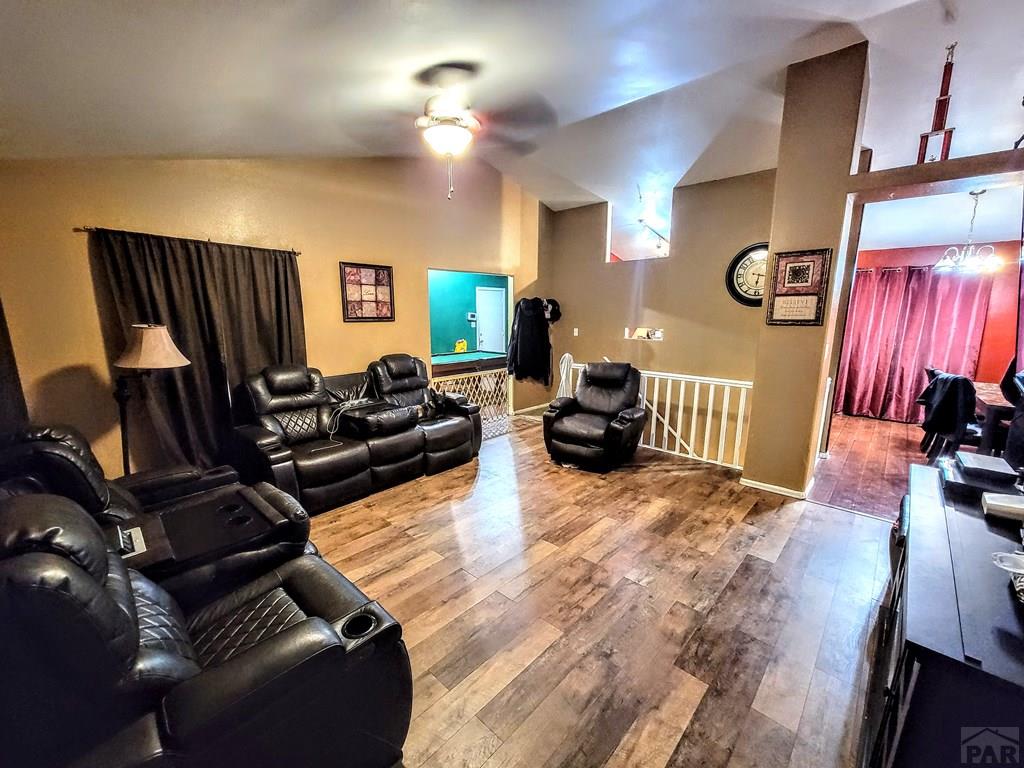 4645 Ridge Drive Pueblo, CO 81008 - Photo 5 of 44