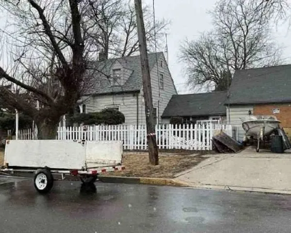 $83,213 | 720 13th Street, North Chicago, IL 60064