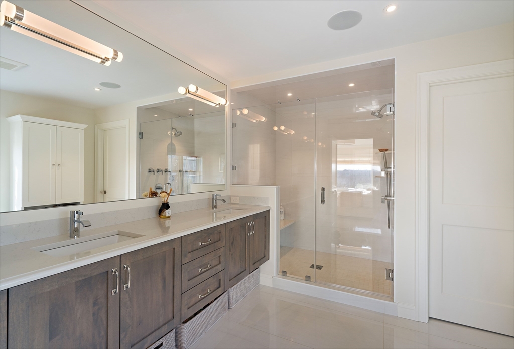56 Crescent Road Needham, MA 02494 - Photo 19 of 33