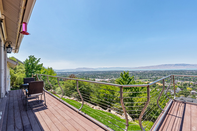 4093 North Imperial Way Provo, UT 84604 - Photo 37 of 96 Expansive outdoor deck featuring wood-finish flooring and a cable railing system