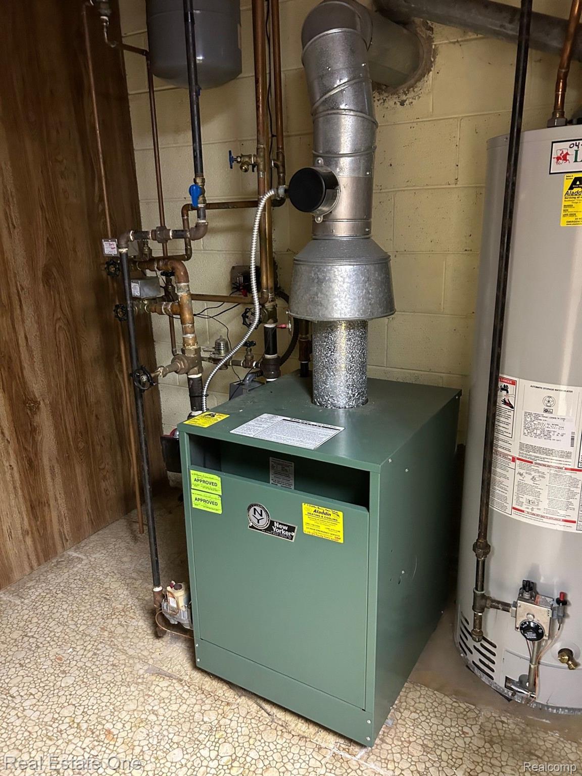 6341 Donaldson Road Troy, MI 48085 - Photo 31 of 42 Heating System