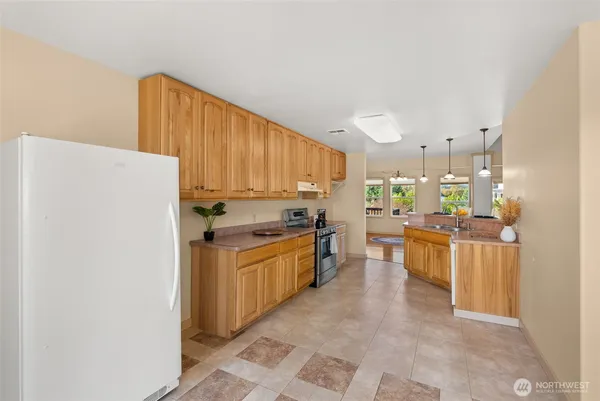 $680,000 | 395 Ceres Hill Road, Chehalis, WA 98532